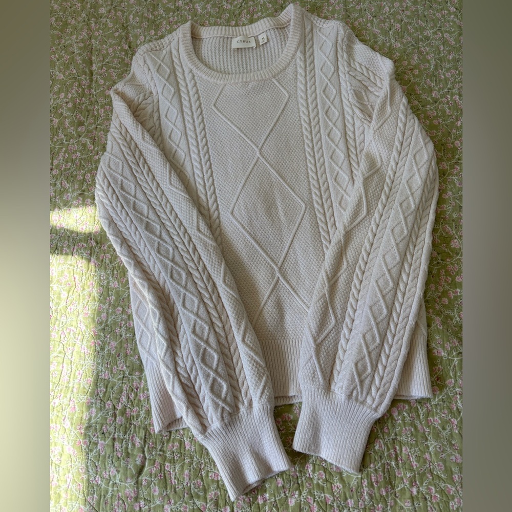 Cyrus Cream Cable Knit Sweater Ivory Size M Academy Preppy - Picture 12 of 16